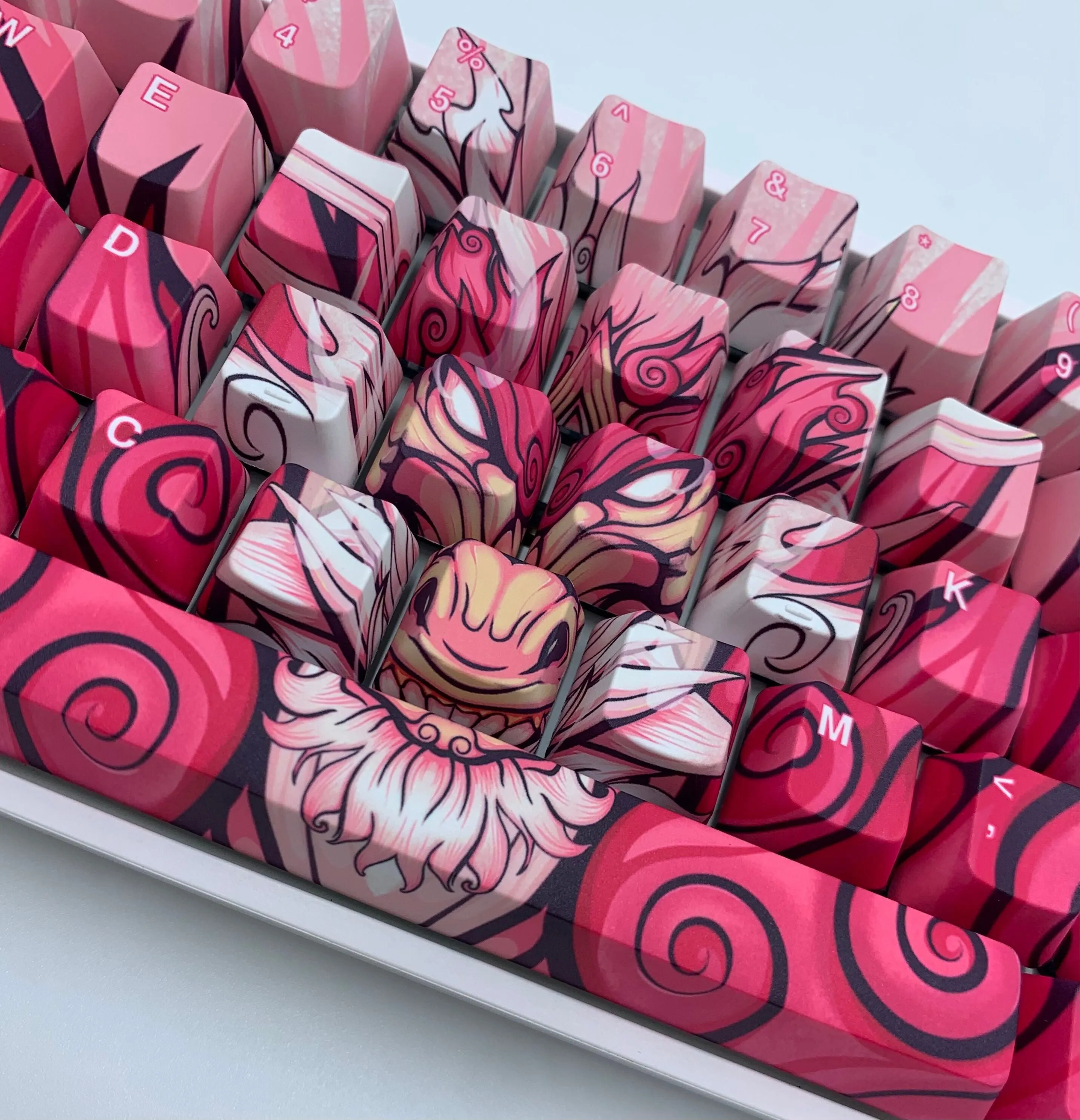 Hayabusa 60% Keyboard - Pink Oni Dragon