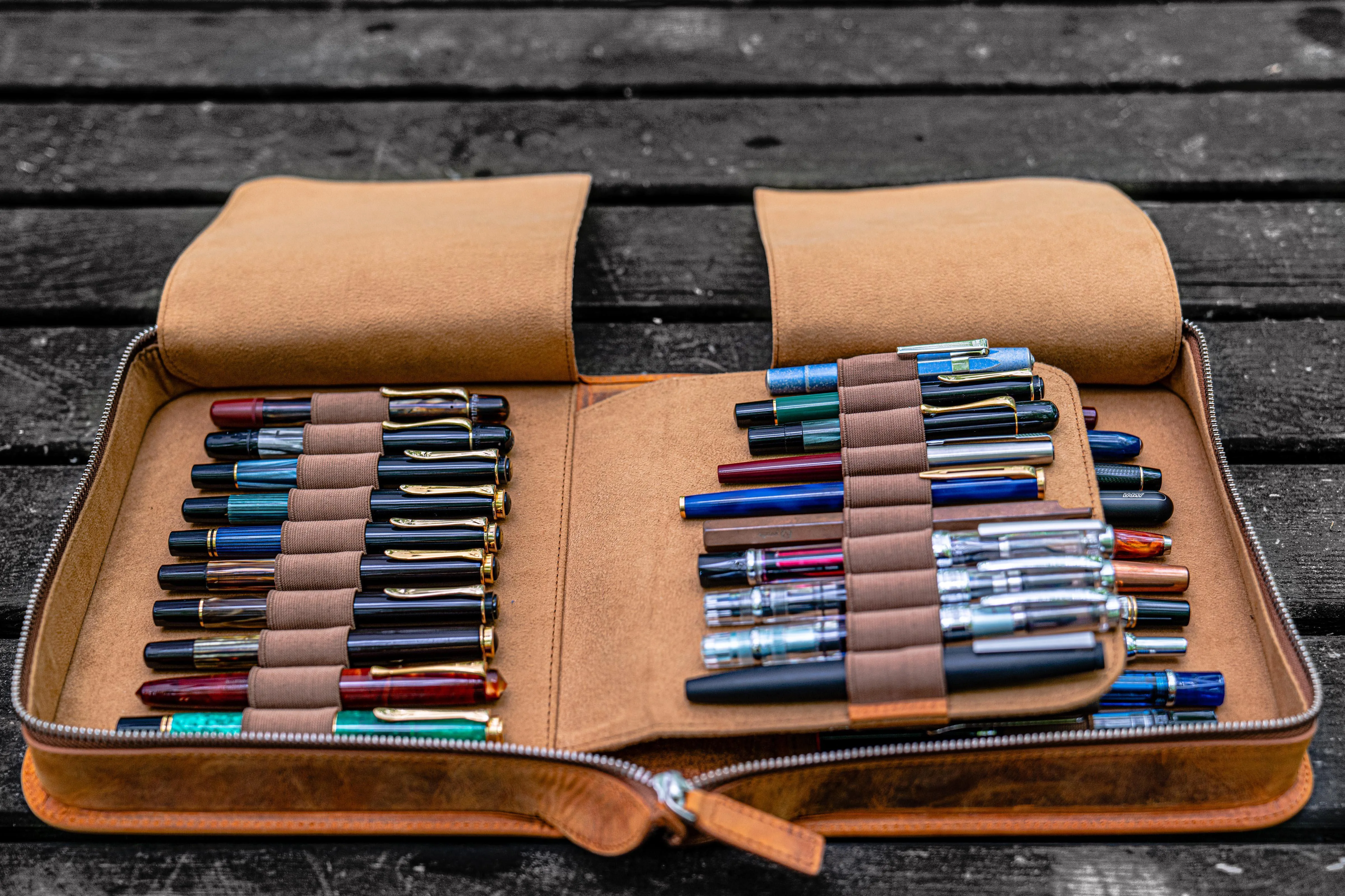 Leather Zippered 40 Slots Pen Case - Crazy Horse Brown