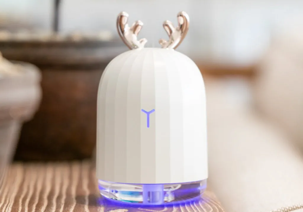 Luxe White Reindeer Travel Humidifier with LED Spectrum Nightlight