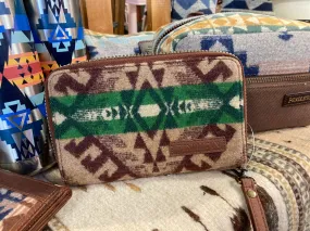 Pendleton Smartphone wallet in the Sawtooth Mountain pattern