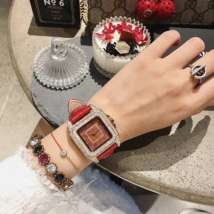 Retro Golden Frame Women's Watch