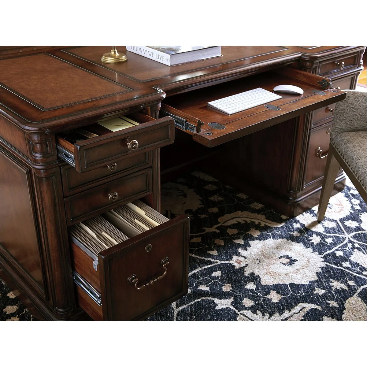 Sligh Richmond Hill Morgan Executive Desk