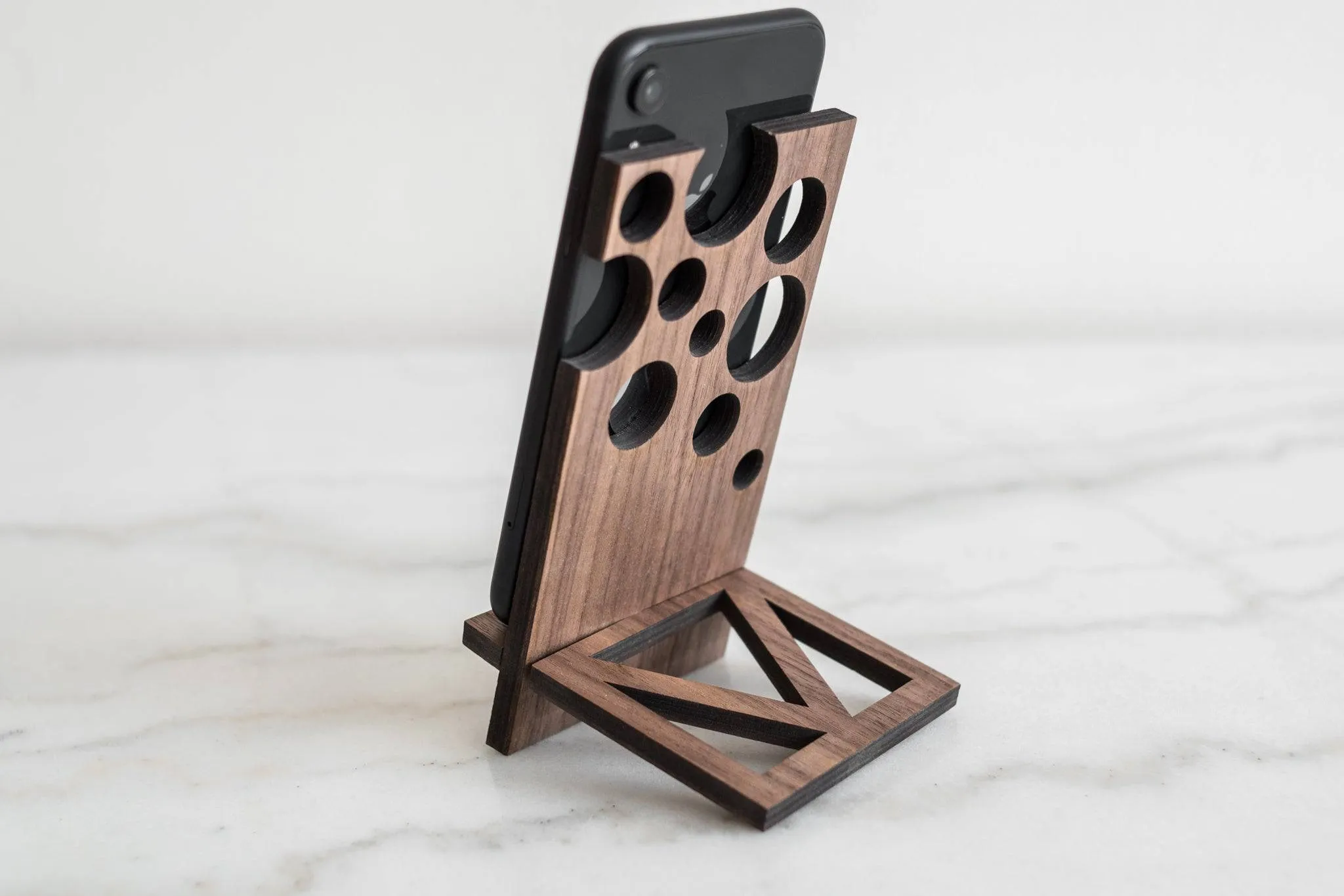 Smartphone wooden stand